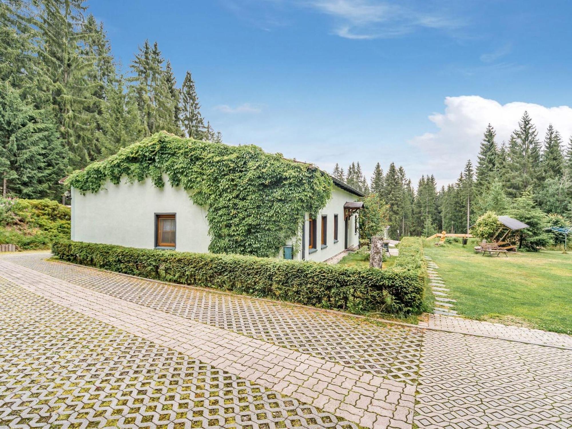 Holiday Home With Shared Pool In J Gersgr N Bad Reiboldsgrün Buitenkant foto