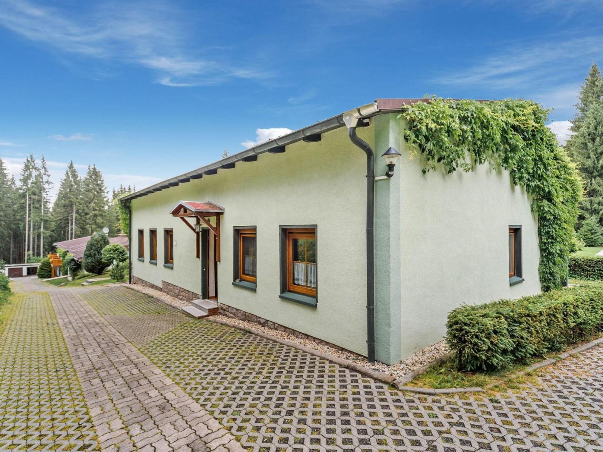 Holiday Home With Shared Pool In J Gersgr N Bad Reiboldsgrün Buitenkant foto