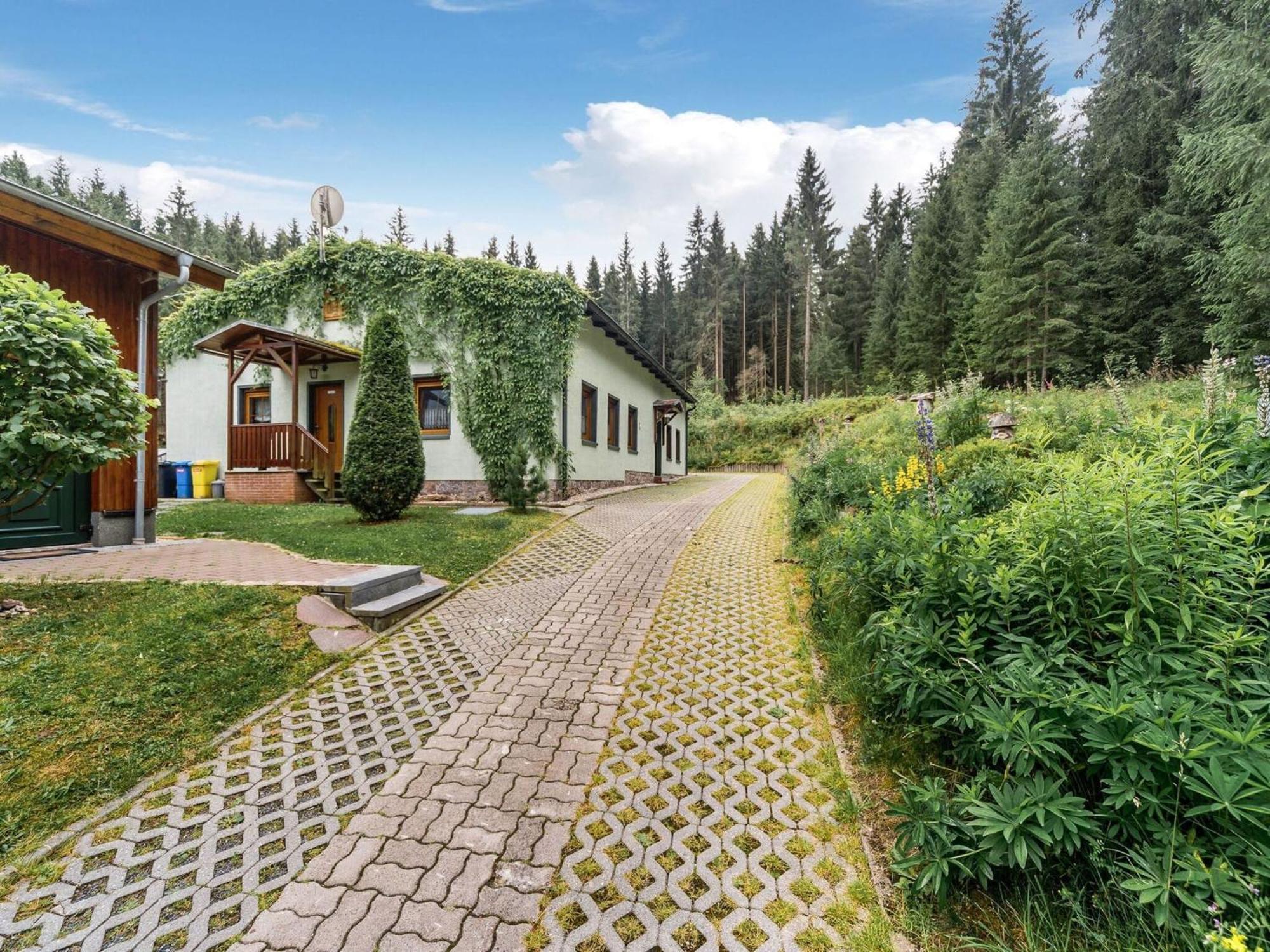 Holiday Home With Shared Pool In J Gersgr N Bad Reiboldsgrün Buitenkant foto